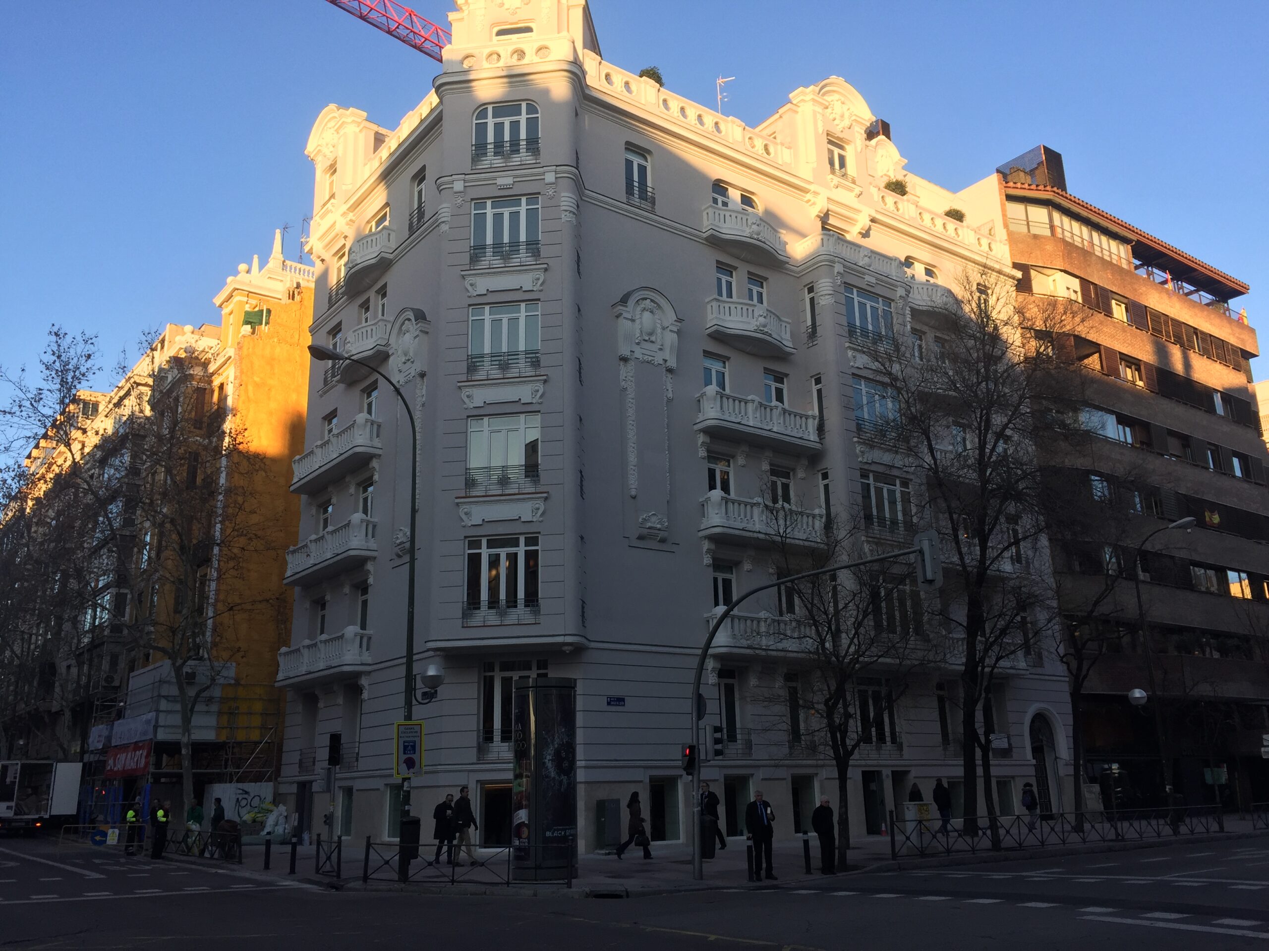 HOTEL HERITAGE 5* 
Localidad: Madrid 
Superficie: 3.100 m2 
Descripción: Proyecto con DO integral de instalaciones  y licencia actividad