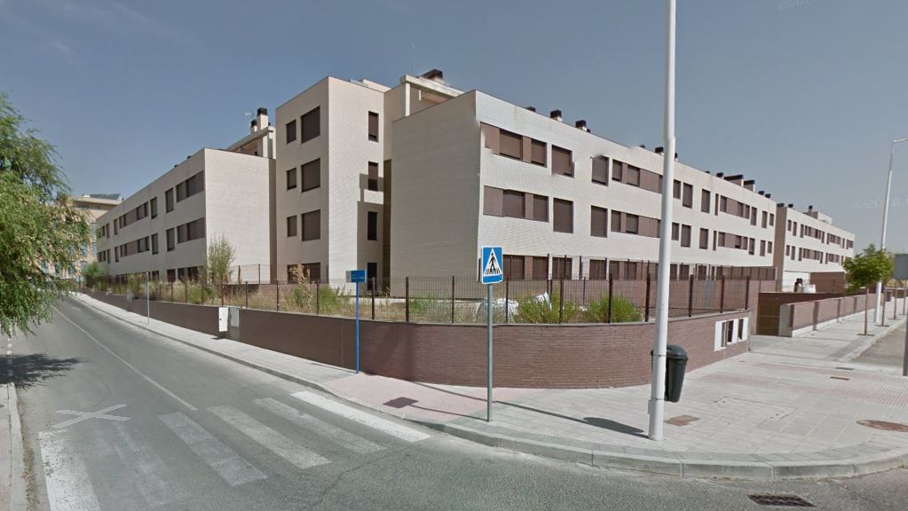 176 VIVIENDAS CON GARAJE 
Localidad: Villalbilla - Madrid 
Superficie: 17.500 m2 
Descripción: Proyecto integral instalaciones